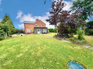 Photo 21- click for photo gallery